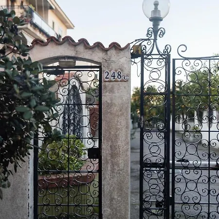 Hidden Garden & 4* Sorrento