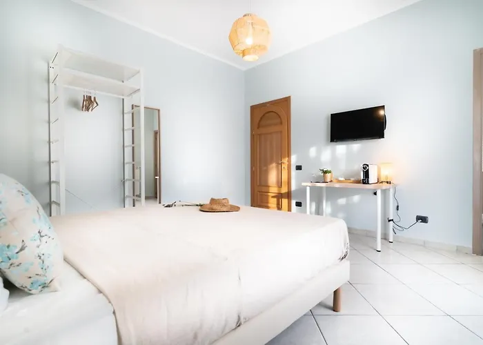 Hidden Garden & Bed and breakfast 4*