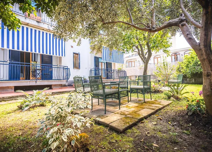 Bed and breakfast Hidden Garden & 4*