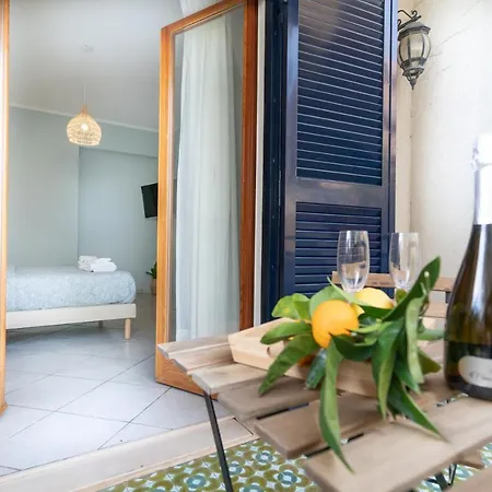 Hidden Garden & Bed & Breakfast *